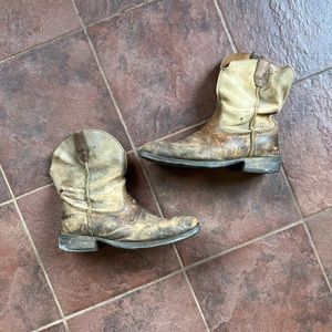 Men’s Ariat Boots 10